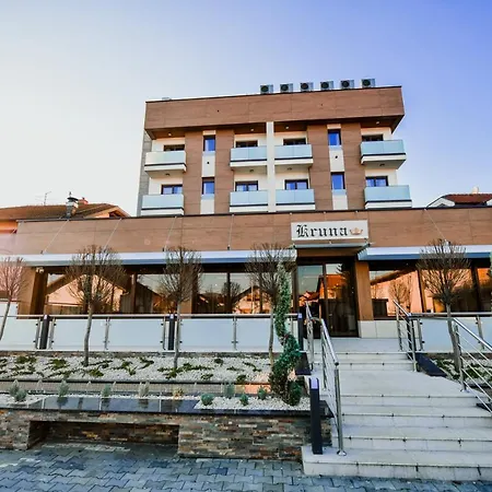 Zlatna Kruna Hotel 4*