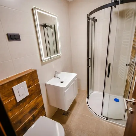 Hotel Zlatna Kruna 4*