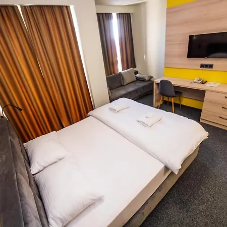 Zlatna Kruna Hotel 4*