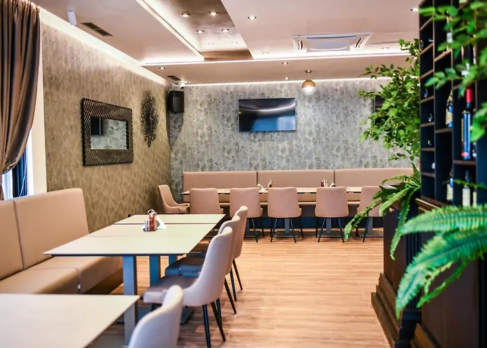 Hotel Zlatna Kruna 4*