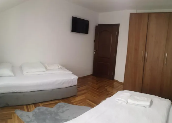Zlatna Kruna Hotel 4*